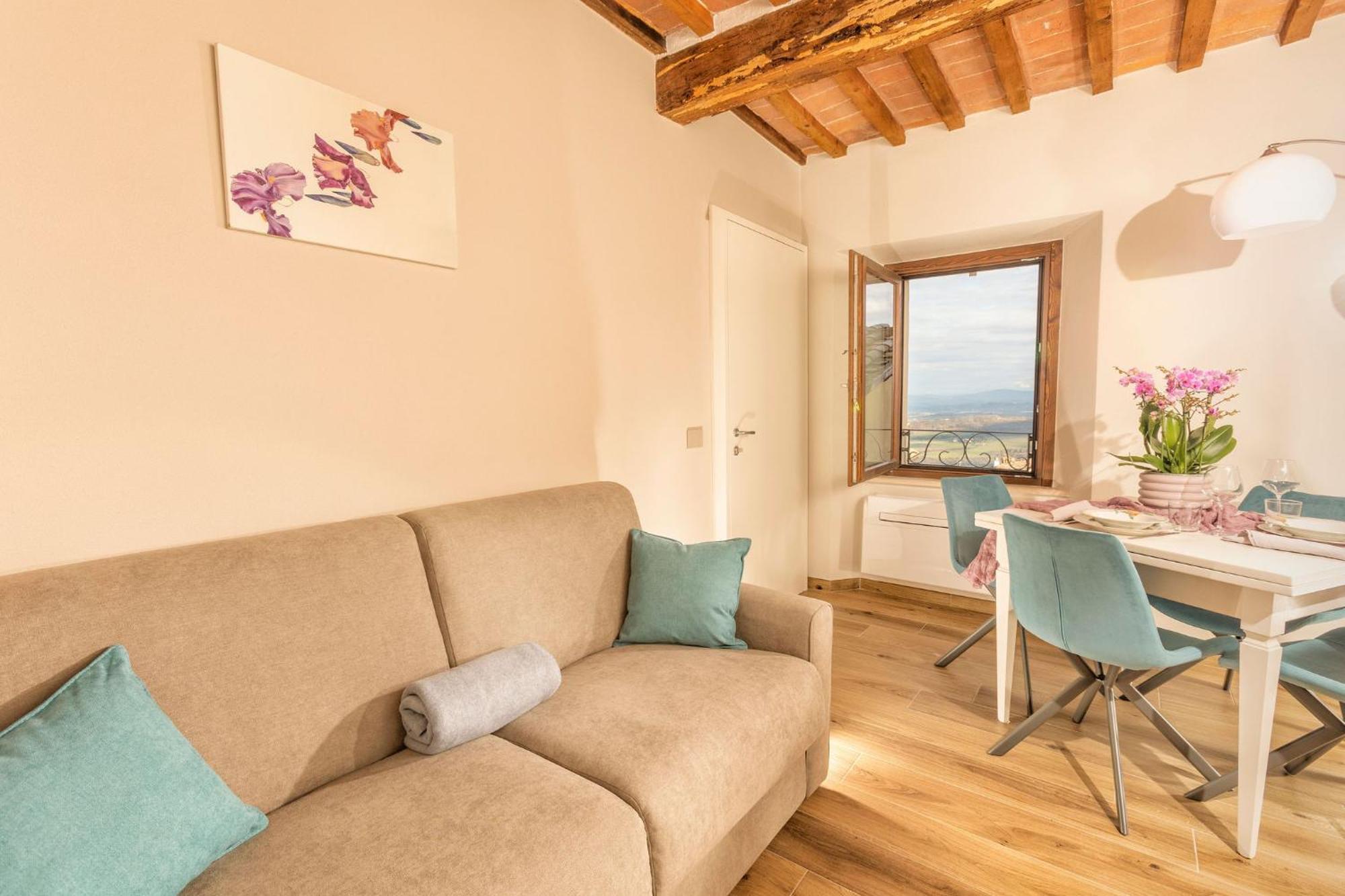 Palazzo Falcinelli Luxury Room In Montepulciano Center With Air Conditioning And Elevator Экстерьер фото