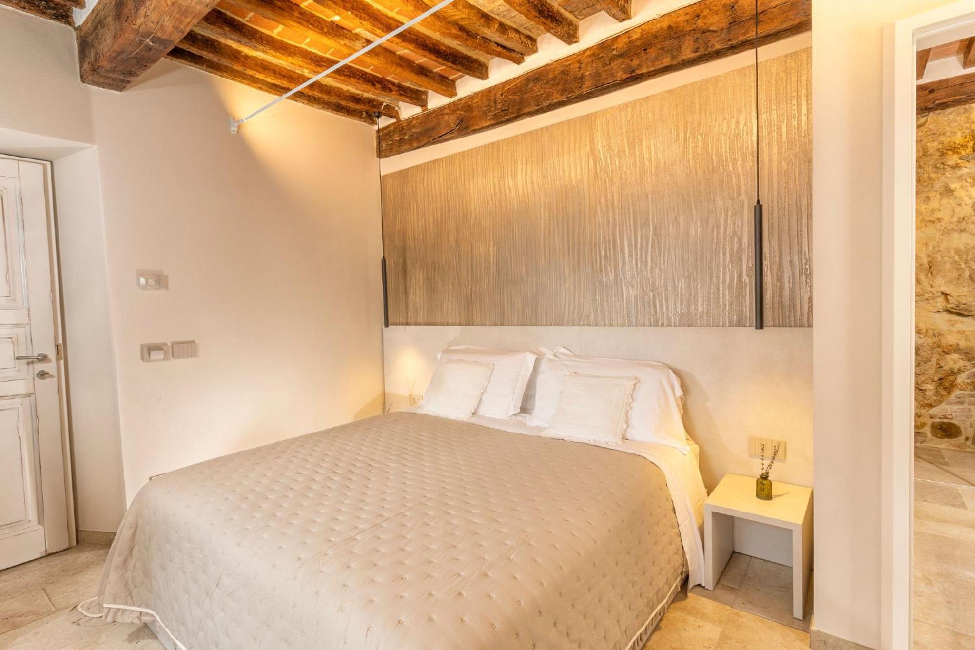 Palazzo Falcinelli Luxury Room In Montepulciano Center With Air Conditioning And Elevator Экстерьер фото
